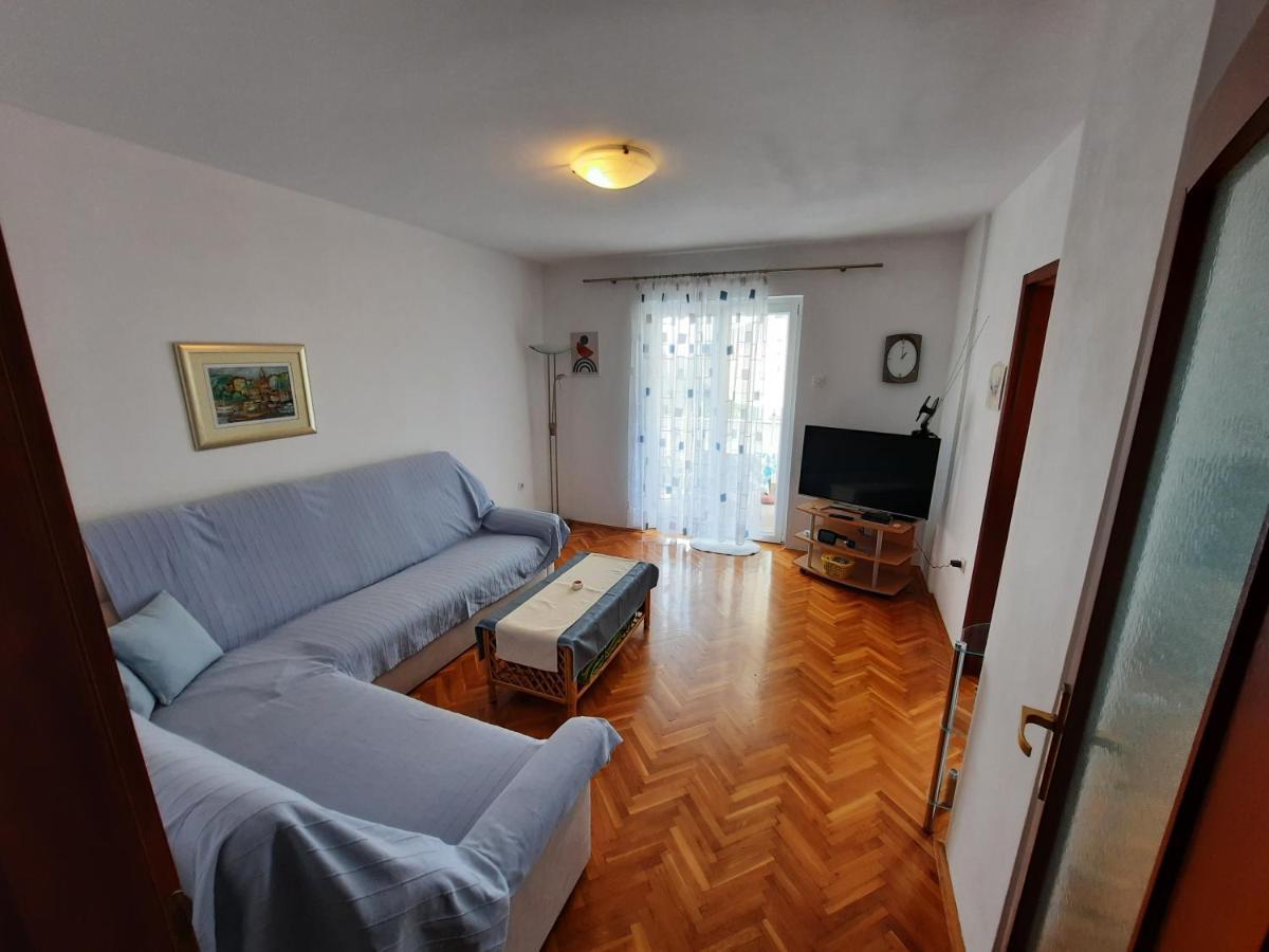 Apartman Lovran Exterior photo